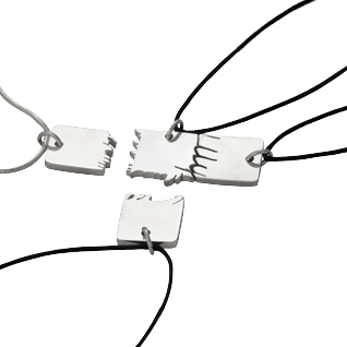 My Family Jigsaw | Name 3.4 | Personalised Jewellery - Image 2