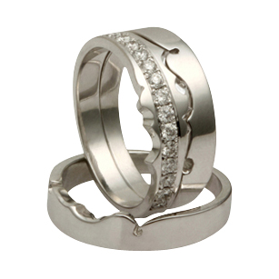 Love Times Three | Wedding Ring with Round Brilliant Diamonds - Image 3