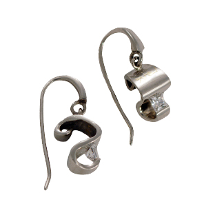 Hold Hands Diamond Earrings .80ct - Image 2